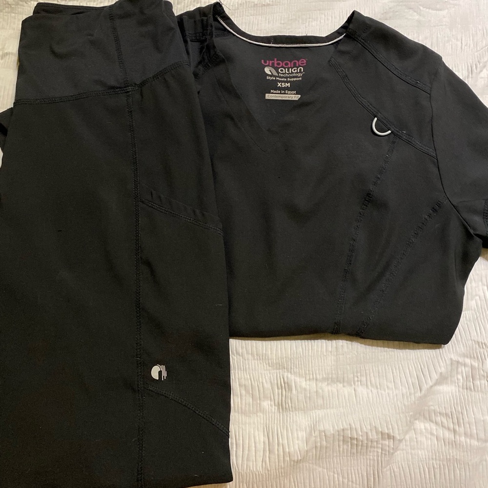 Black scrubs